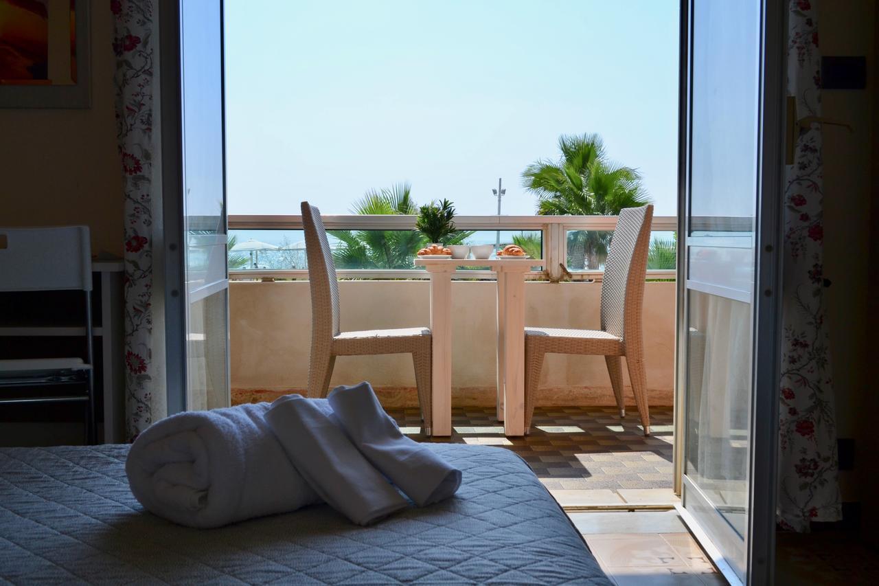 Sunrise Accessible Resort Battipaglia Exterior foto