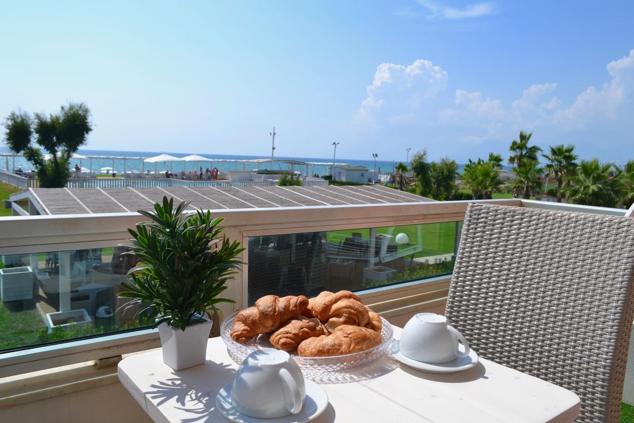 Sunrise Accessible Resort Battipaglia Exterior foto